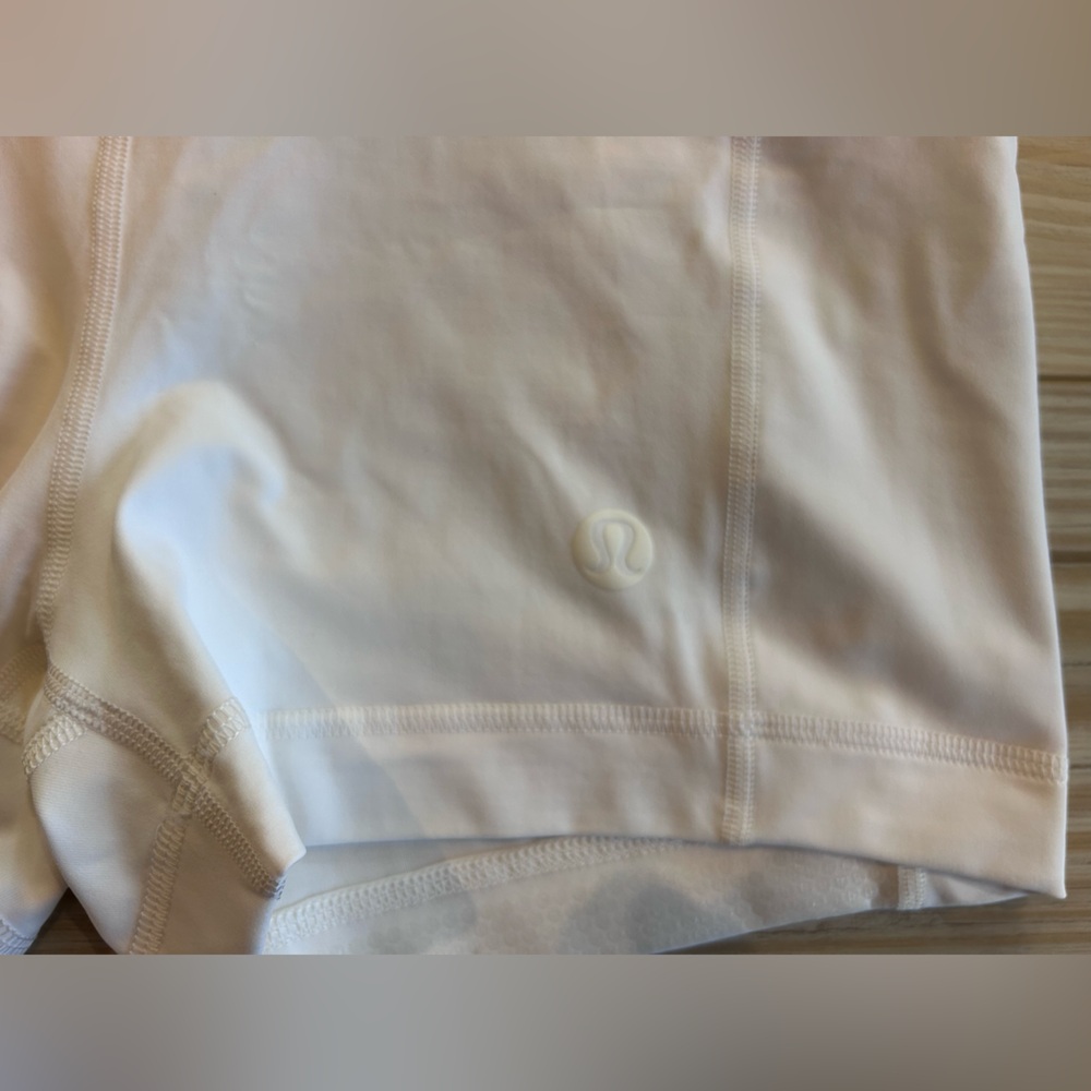 Women’s Lululemon Size 8 High Rise White Pleated Tennis Skirt - Picture 4 of 4